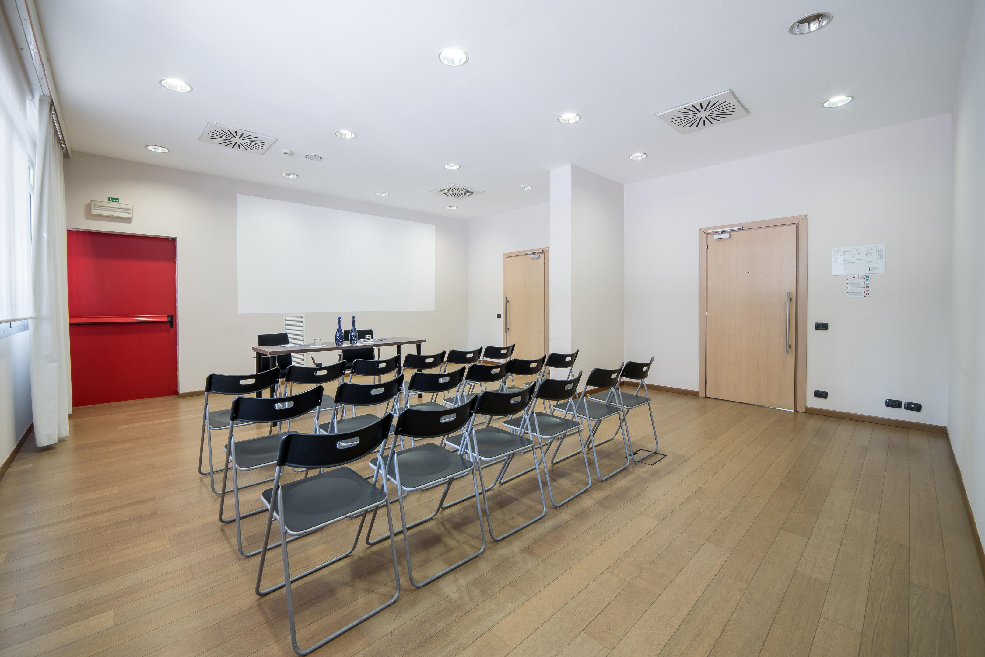 Idea Hotel Torino Mirafiori Екстериор снимка